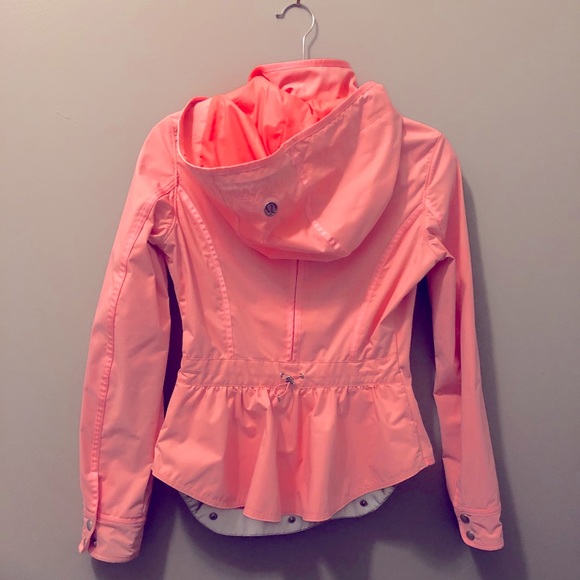 Lululemon rain jacket - Picture 2 of 2